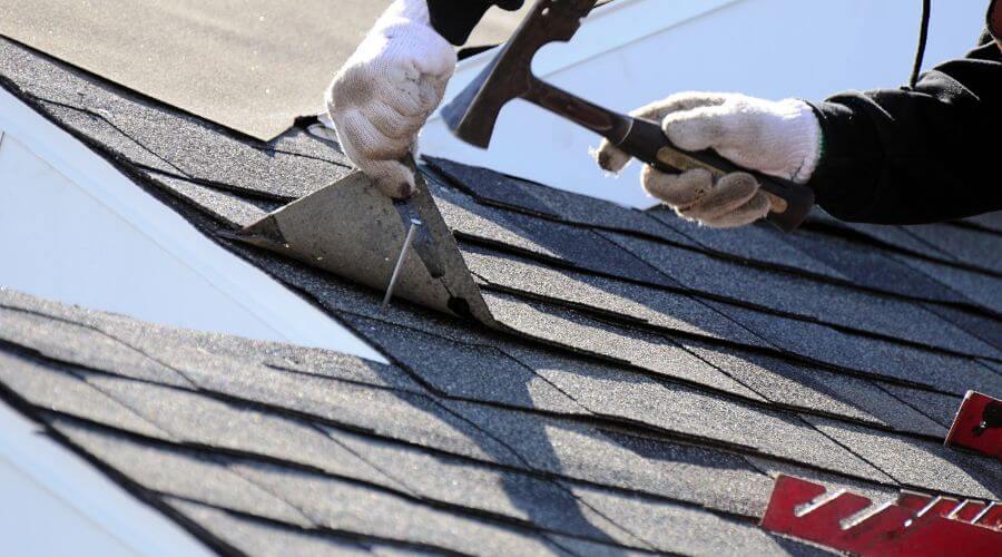 Professional residential roofers in Henderson, IL